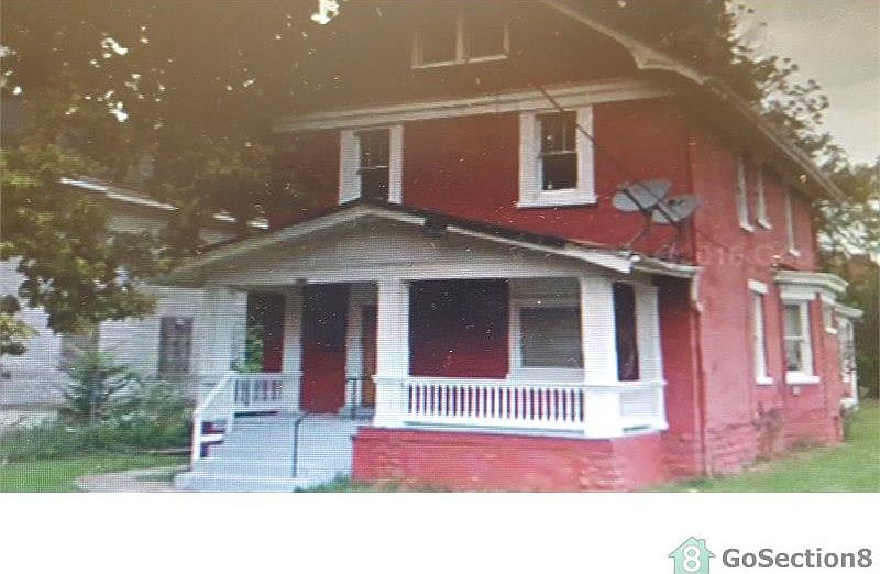 1st image of 1868 Hewitt Ave #2