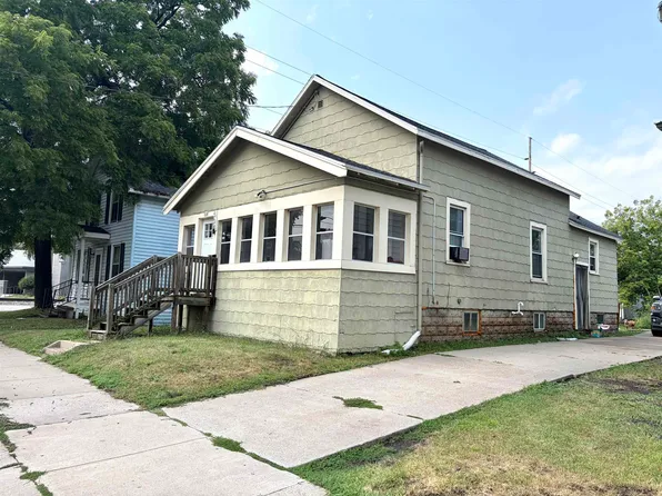 504 Ceape Ave, Oshkosh, WI 54901