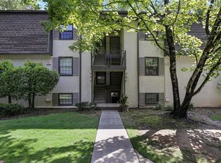 121 Lablanc Way NW, Atlanta, GA 30327