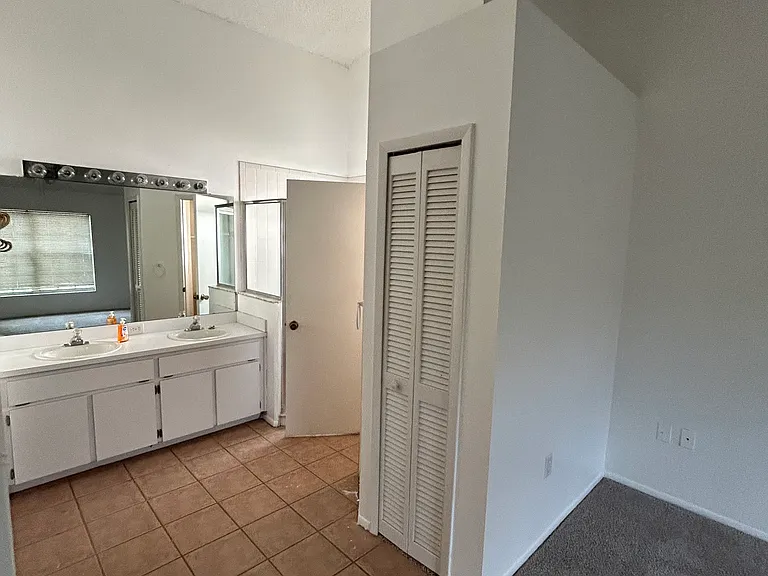 1432 Lakehurst Way — Photo 10