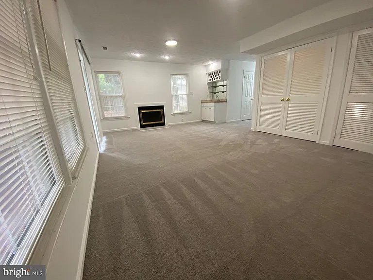8013 Hilliard Dr — Photo 3