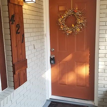 3rd image of 421 Woodacre Dr