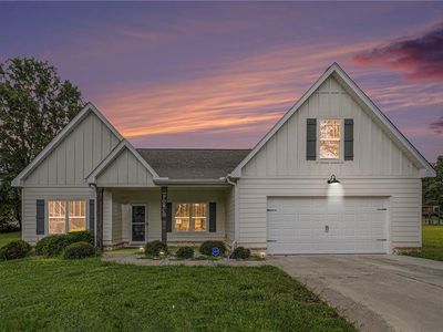 102 Merion Ct, Carrollton, GA, 30117