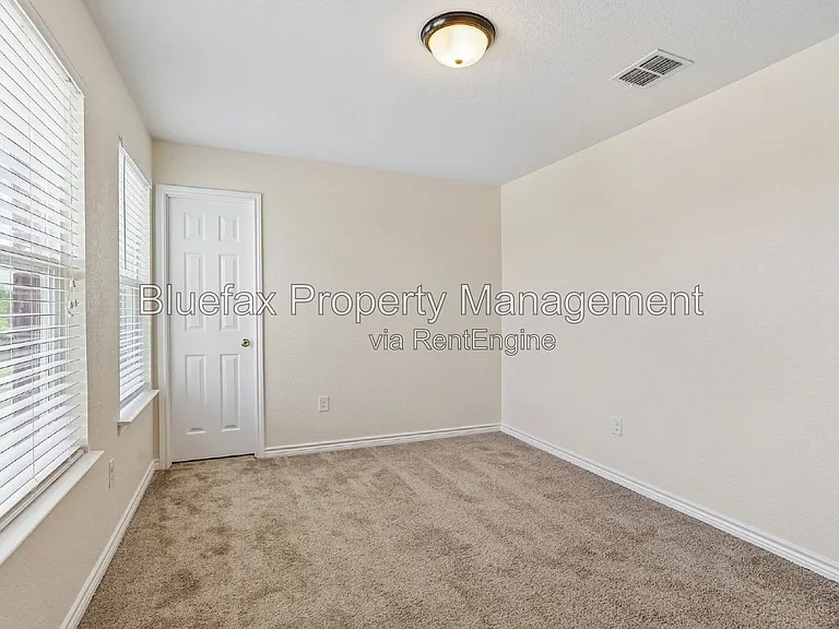 15214 Ohare Lndg — Photo 29