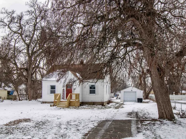 1393 W Stanley Rd, Mount Morris, MI 48458