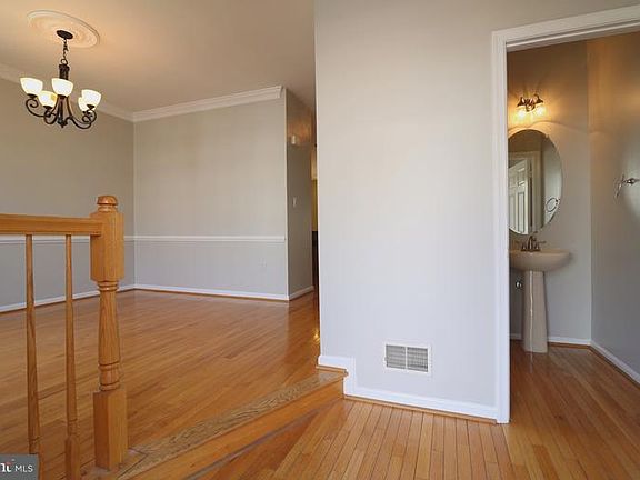 3rd image of 5908 Rinard Dr