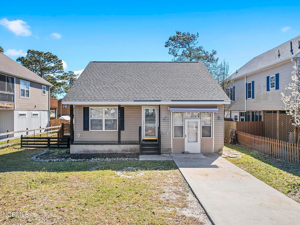 1st image of 136 NE 31st Street