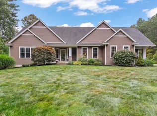 83 Bush Hill Rd, Hudson, NH 03051