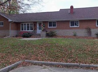 9 Daviess Dr, Washington, IN 47501