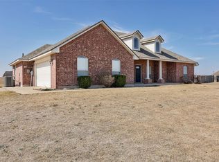 1887 Saddlecloth Trl, Guthrie, OK 73044