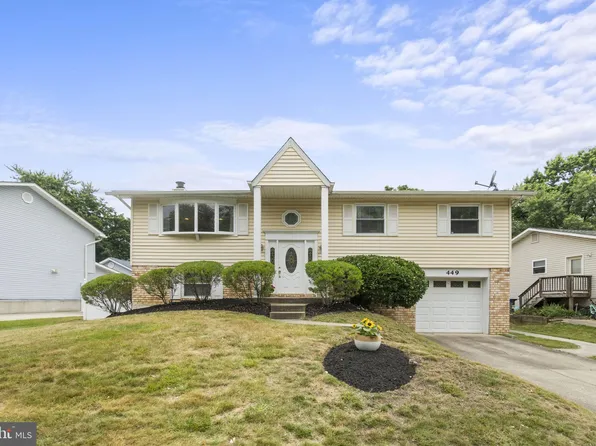 449 Century Vista Dr, Arnold, MD 21012