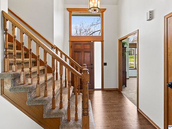 5th image of 4806 Lakeside Dr