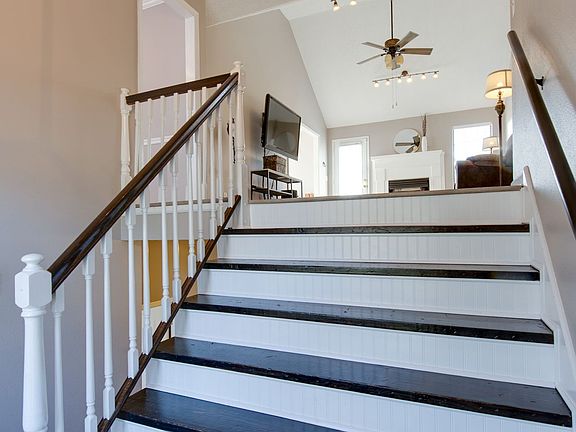 4th image of 644 Knollwood Dr