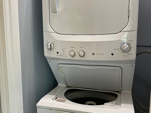 3rd image of 66 Washington Ave APT 3