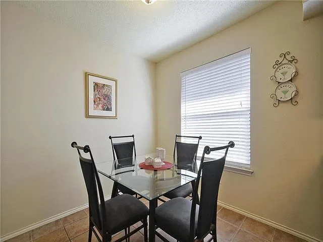 Breakfast area - Old photo (furniture not included)