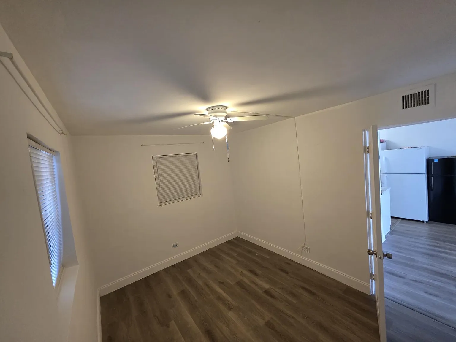 2 bed, 1800 sqft, $1,850 — Photo 3
