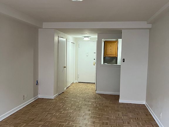 3rd image of 1580 E 18th St APT Lc