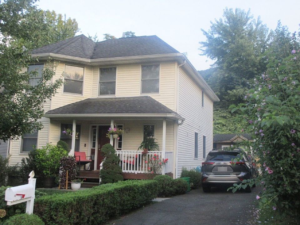 1st image of 12 Santiago Ave