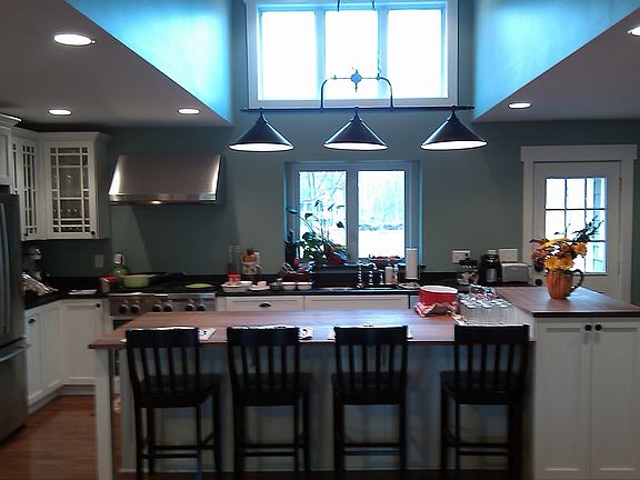 huge kitchen, great for entertaining