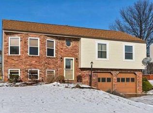 3522 Countrywood Dr, Allison Park, PA 15101