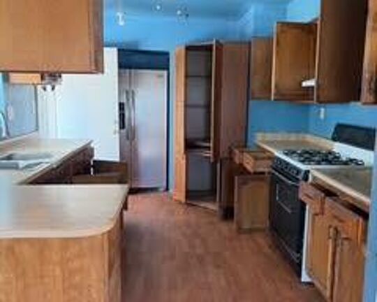 5th image of 644 Sandy Ave