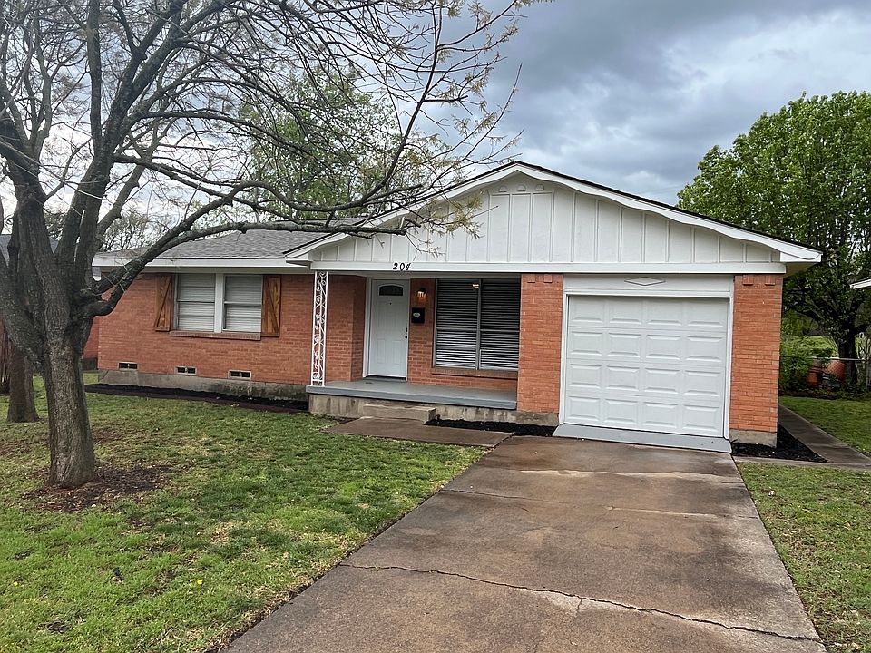 1st image of 204 Dublin Dr