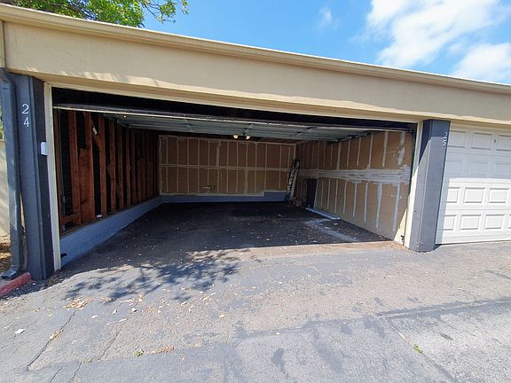 3rd image of 13104 Glen Ct Unit 20