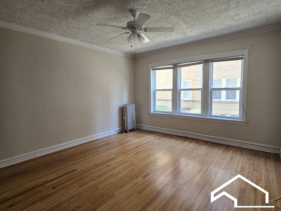 1st image of 4047 N Mozart St #1E