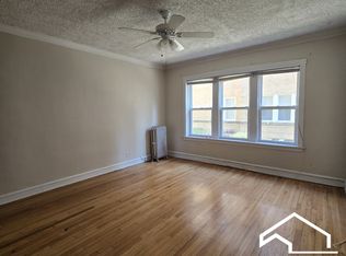 4047 N Mozart St #1E, Chicago, IL 60618