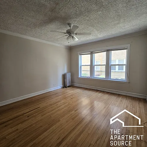 4047 N Mozart St Photo 1