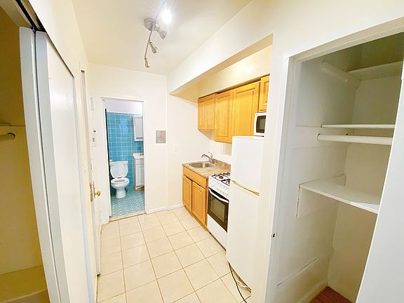 5th image of 335 W 29th St #1DB