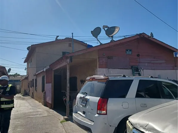 6111 Menlo Ave, Los Angeles, CA 90044