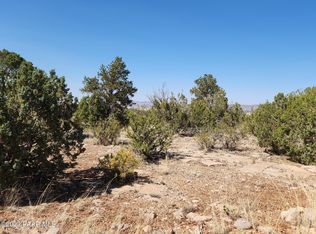 25753 W Eldorado Dr, Seligman, AZ 86337