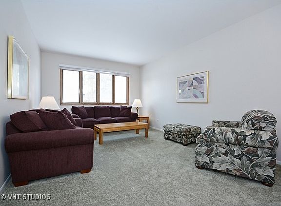 5th image of 2502 E Hartford Ct
