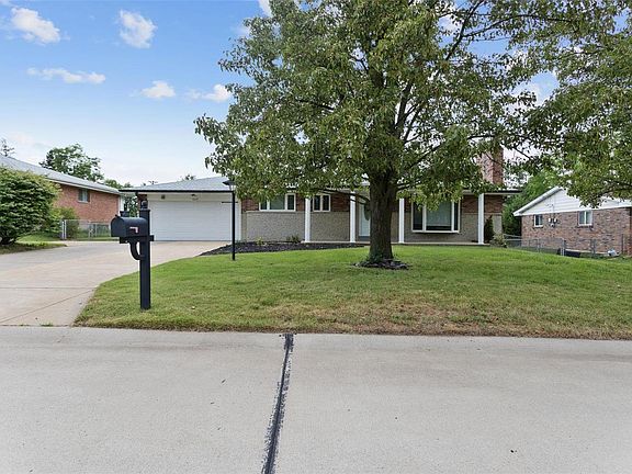 3rd image of 4609 Skyridge Dr
