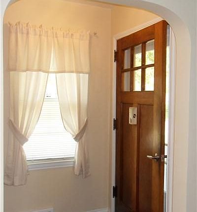 2nd image of 710 B Ave E