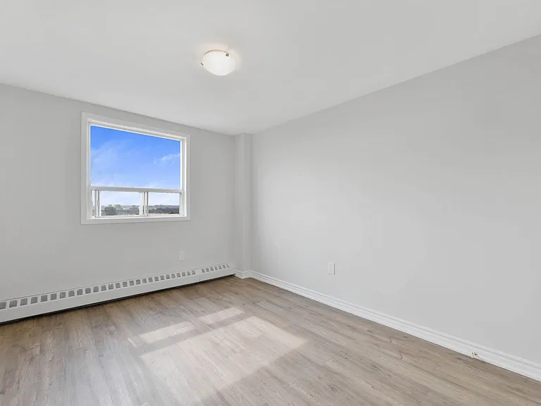 104 Confederation Dr — Photo 15
