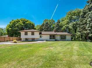 5S412 Vest Ave, Naperville, IL 60563