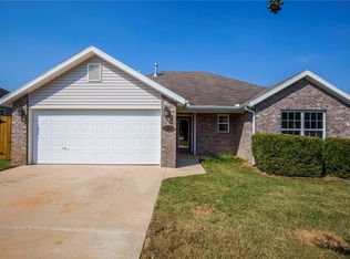 20765 Justin Dr, Springdale, AR 72764