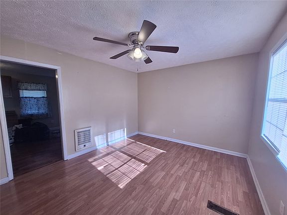 4th image of 2046 53rd Ave SW