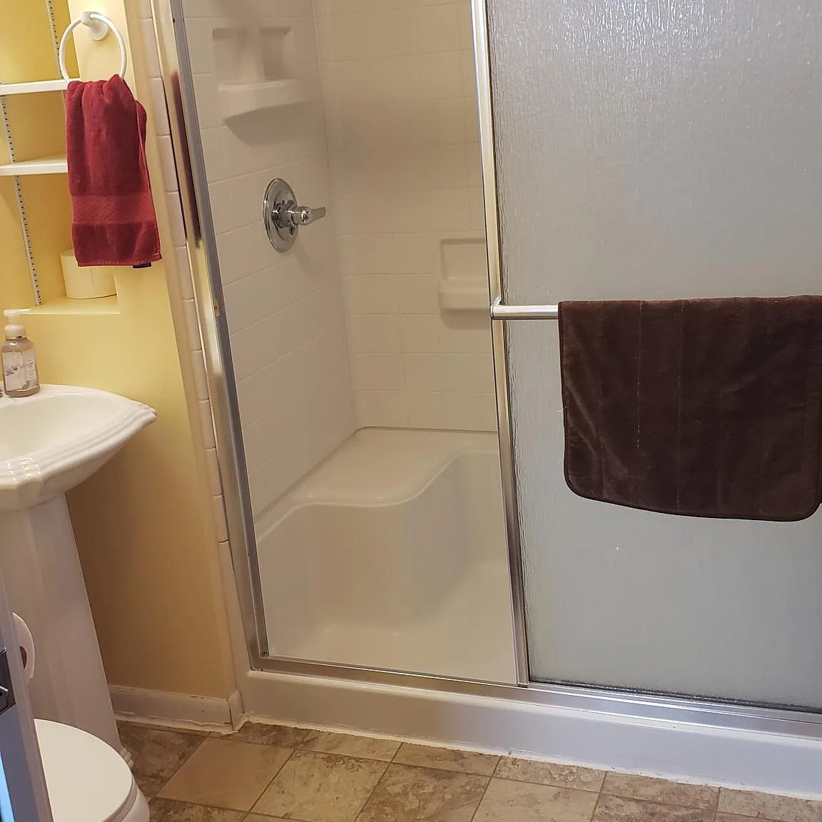 3 bed, 1344 sqft, $1,500 — Photo 4