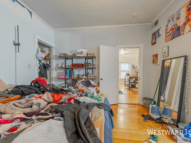 531 W Roscoe St #2R — Photo 12