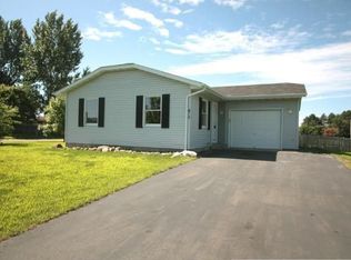 815 Nina St SW, Isanti, MN 55040