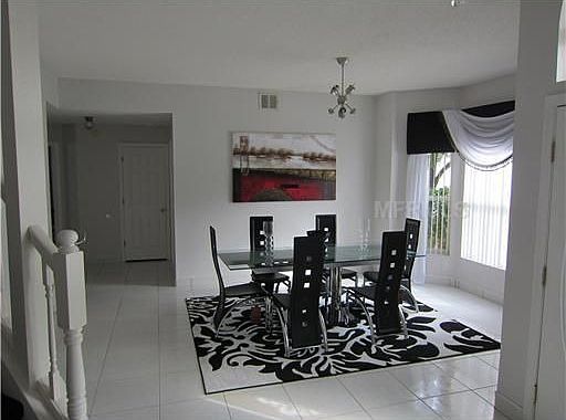 5th image of 2741 Rolling Broak Dr