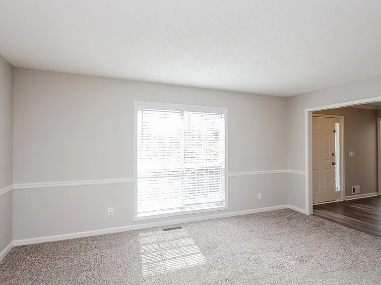 1929 Knipe Dr SW — Photo 5