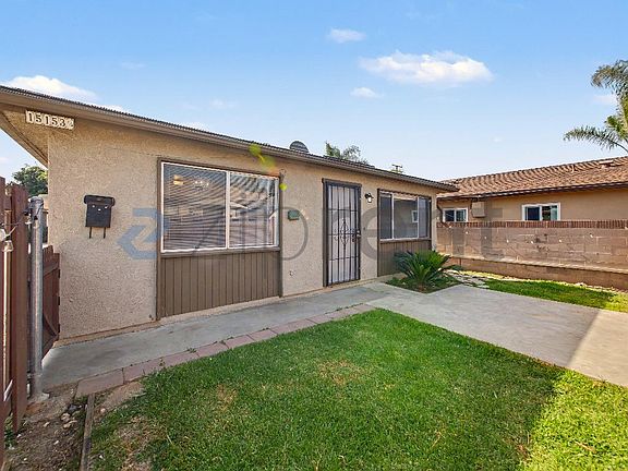 2nd image of 15153 1/4 Woodruff Pl