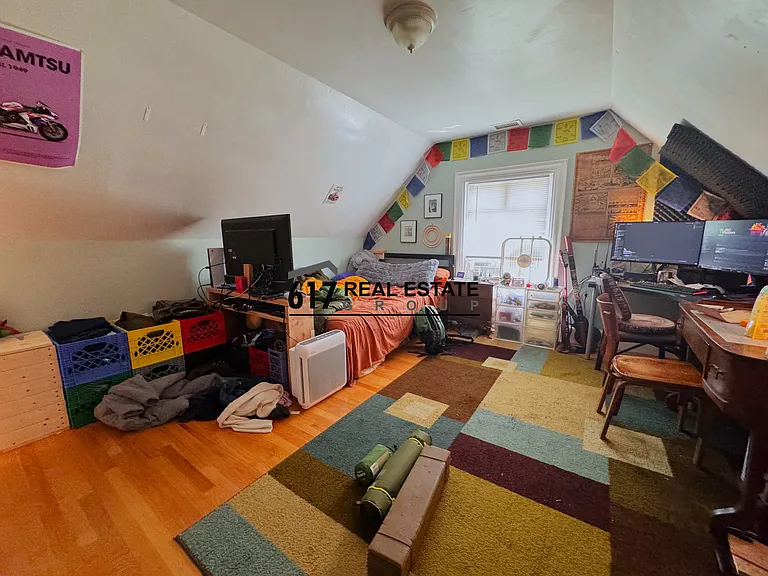 34 Brentwood St — Photo 27