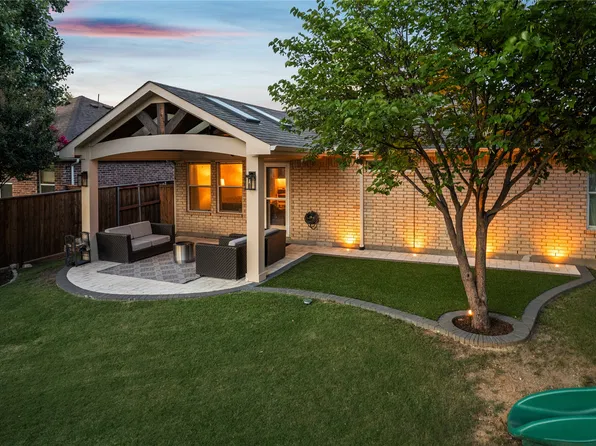 1824 Barton Springs Dr, Little Elm, TX 75068