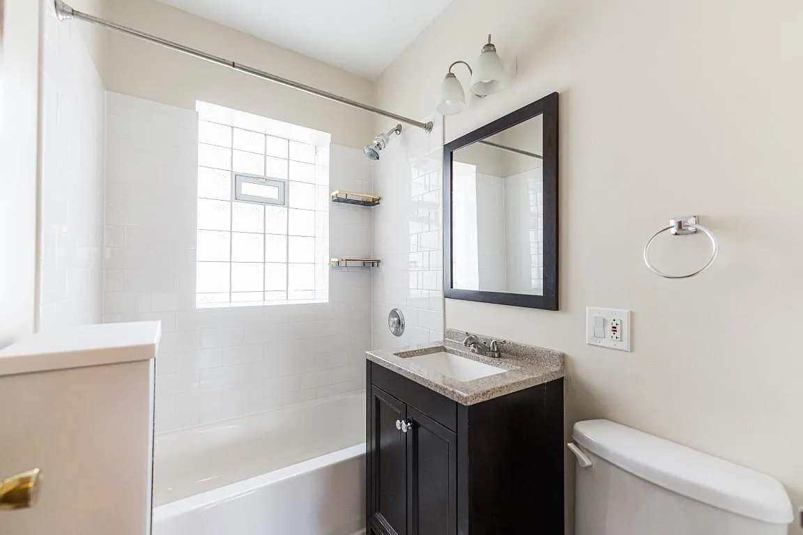 3514 N Lawndale Ave — Photo 3