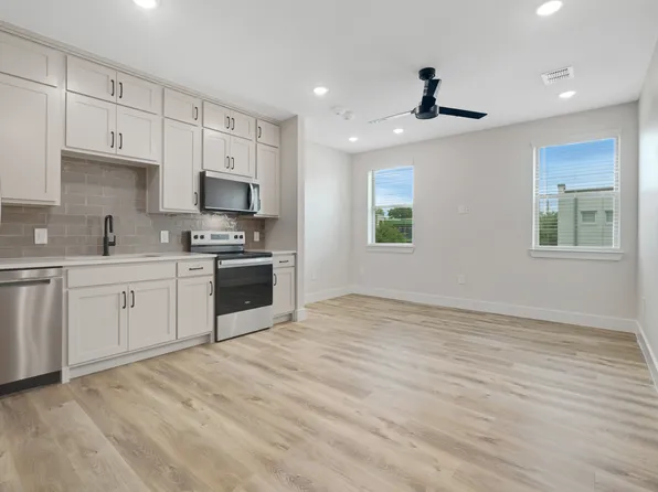 408 Foch St, Fort Worth, TX